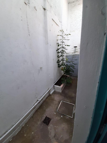 Imagen 9 de 10 de Vedia Al 100 - Sarandi - Dto Tipo Casa 2 Ambientes