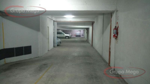 Cochera Fija En Edificio - Bajas Exp. Oport!