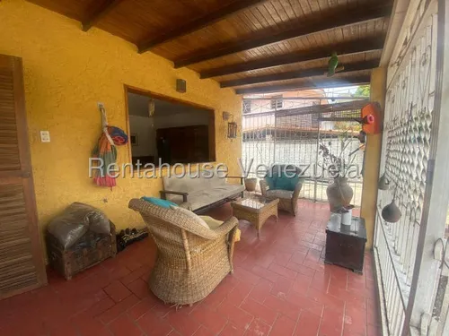 Casas En Venta Mls #25-19361