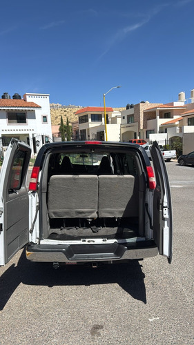 Chevrolet Express 6.0ls C 15 Pas At