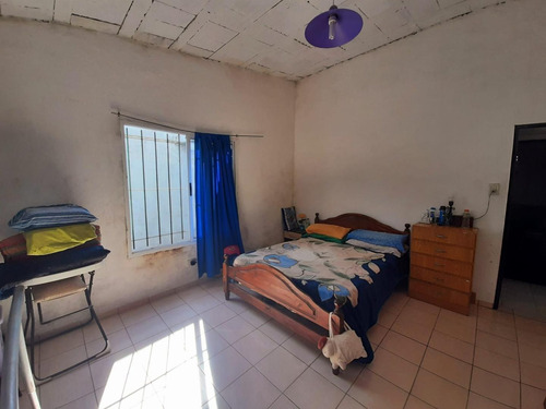 Imagen 12 de 15 de Casa De 2 Dormitorios Con Terreno A La Venta G.dro Baigorria