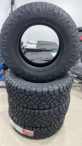 Cauchos Nitto Ridge Grappler 265/70r17 115t