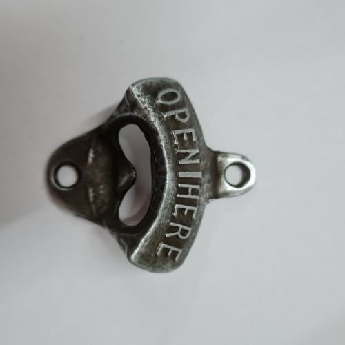 Destapador Abridor Botella Cerveza Metálico Retro Pared