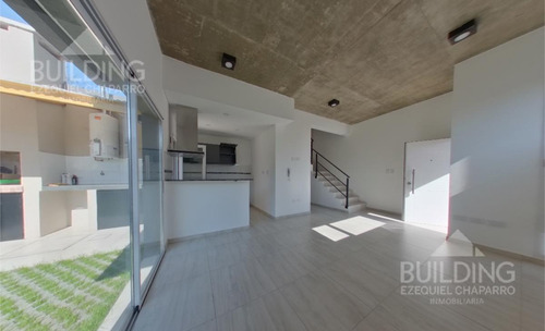 Imagen 1 de 27 de Departamento - En Venta - 2 Dormitorios - La Plata