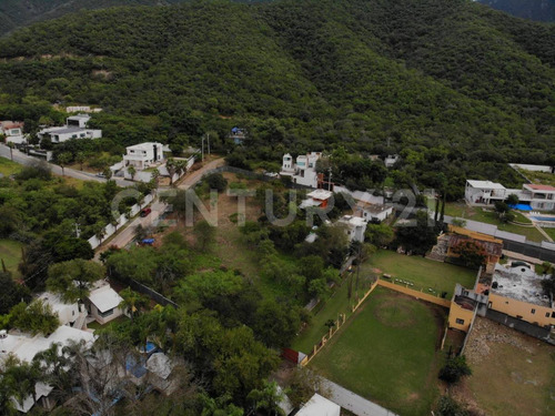 Terreno En Venta En Col. Cañadas Del Sur En Monterrey