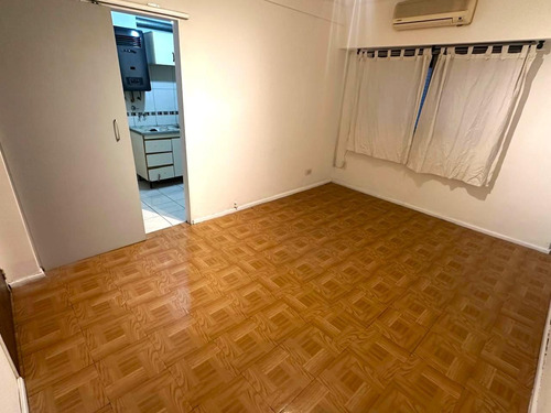 Departamento De 3 Ambientes Lateral En Pleno Villa Crespo