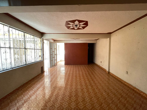 ¡vive O Invierte En Una Propiedad Con Alto Potencial En Ecatepec! Casa En Venta En Lazaro Cardenas, Ecatepec De Morelos