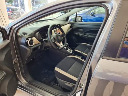 Imagen 5 de 25 de New Versa Advance Manual 2022