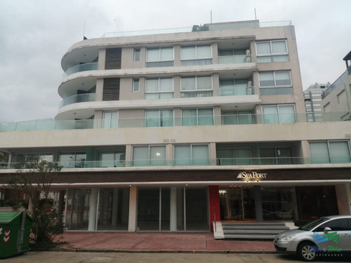 Imagen 2 de 16 de Vendo Apartamento De 2 Dormitorios Y 2 Baños En Península, Punta Del Este - Punta Del Este Zona Rural