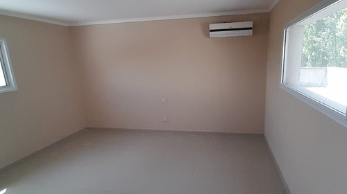 Importante Casa En La Concepción Lujan.