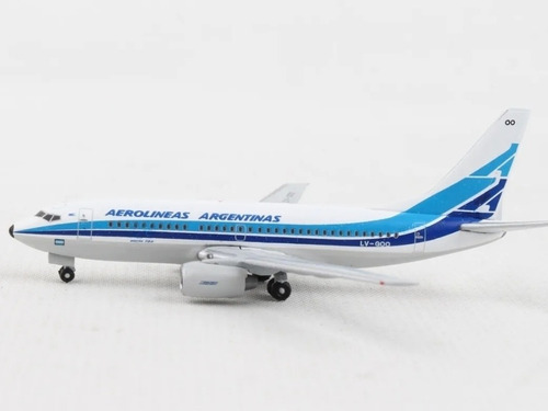 Imagen 7 de 10 de Avión Herpa Retro Aerolíneas Argentinas 1/500 Boeing 737