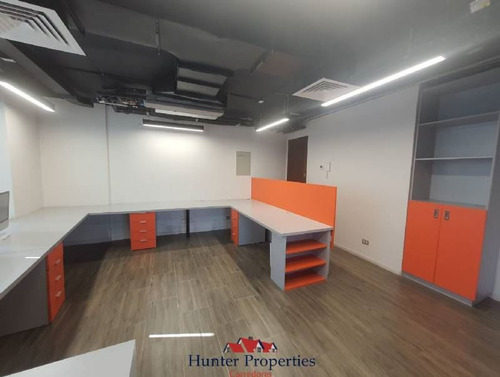 Oficina En Venta En Providencia A Pasos Del Mall Panorámico