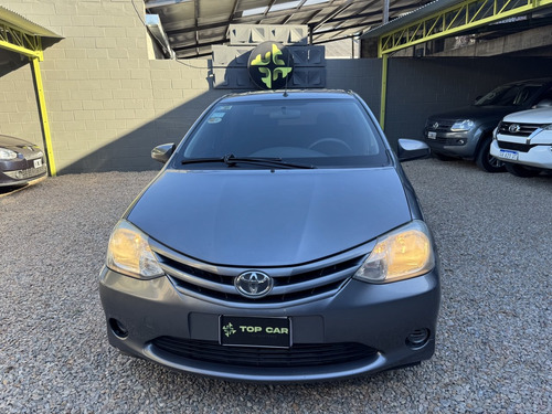 Toyota Etios 1.5 Sedan Xs