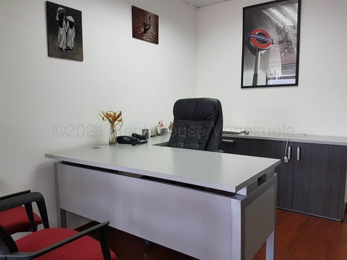 Hermosa Oficina En Venta En La Urbina Con Vigilancia