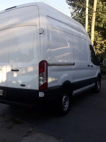 Imagen 3 de 8 de Ford Transit 2018 2.2 Furgon Mediano 350m