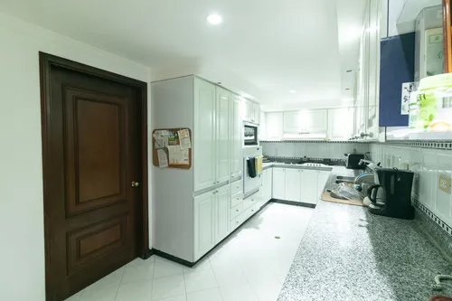 Apartamento En Venta En Cerros De Niza. Cod V1106024