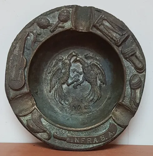 Cenicero De Bronce, Macizo. (Usado)