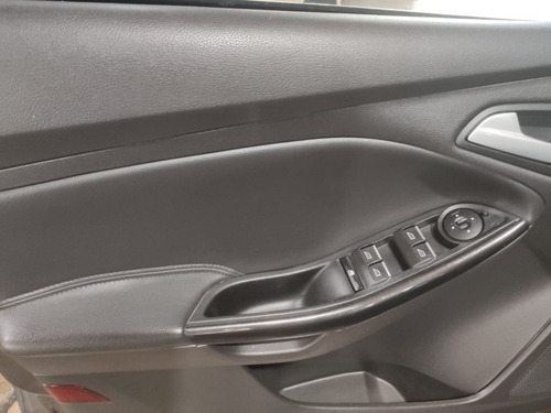 Imagen 14 de 16 de Ford Focus Titanium