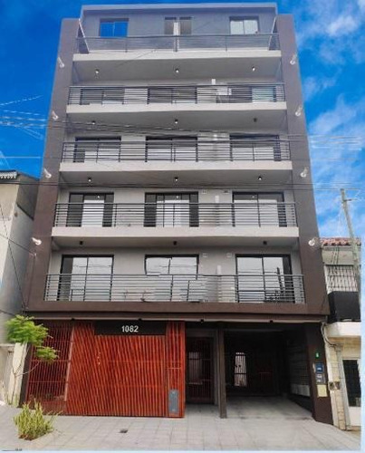 Imagen 20 de 30 de Departamento De Dos Ambientes, En Venta. Morón. Excelente Terminaciones.