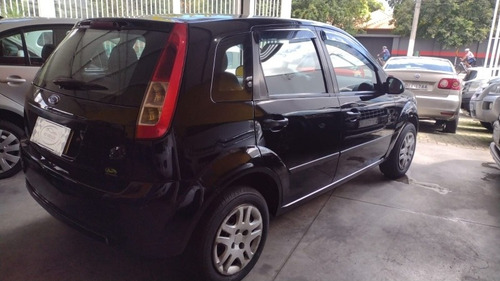 Imagem 5 de 12 de Ford Fiesta 2009 1.0 Flex 5p 68.8 Hp