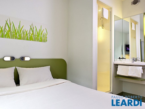 Imagem 3 de 4 de Flat - Jardim América - Sp - 14776