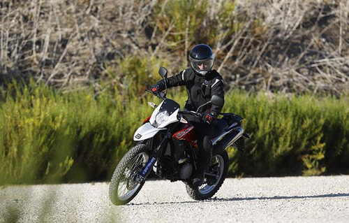 Pneu Moto Tras 120/80-18 62s Mst Enduro 3 Sahara Metzeler