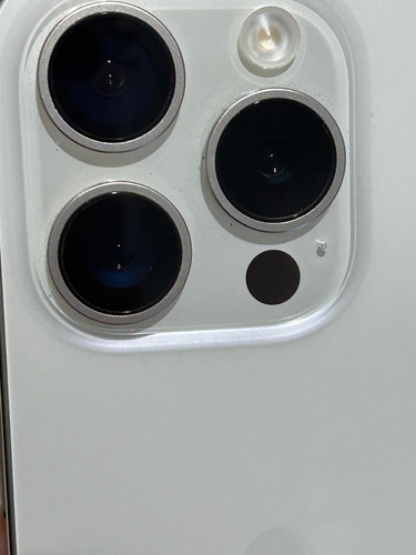 Iphone 15 Pro 128 Gb White Titanium - 90% Bat - En Garantia White Titanium (Usado)