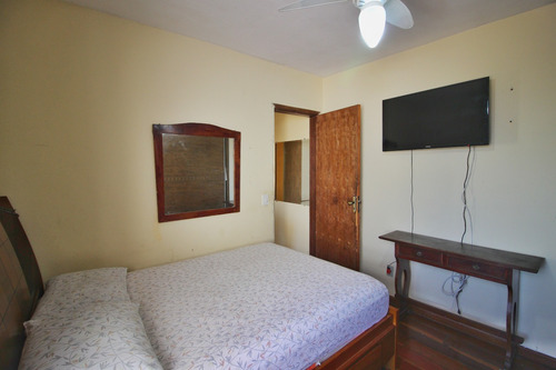 Imagem 7 de 18 de Casa Á Venda, 4 Quartos, 3 Banheiros, 10 Vagas, Água Branca - Contagem/mg - 22889