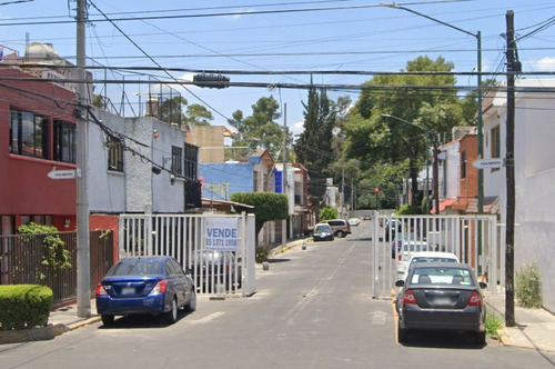 Casa En Prado Churubusco, Coyoacán. Bv10-di