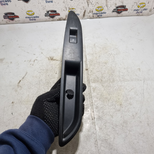 Botão Vidro Elétrico Tras Esq Chvero. Tracker Cod.l0218146lh (Usado)