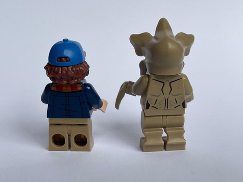 Imagen 7 de 9 de Lego Minifigura Dustin Y Demogorgon Stranger Things 75810