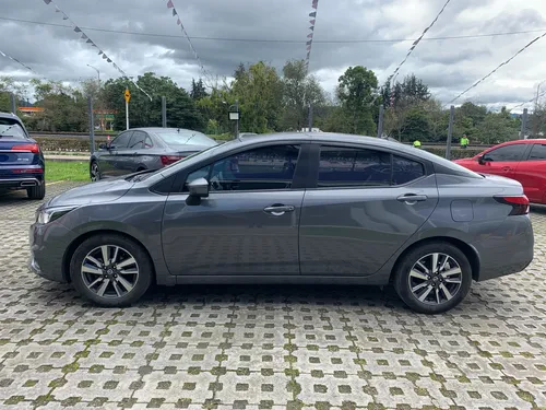 Nissan Versa 1.6 Advance