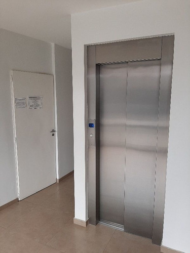 Imagen 4 de 16 de Departamento En Venta En Lanús Oeste
