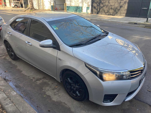 Imagen 6 de 12 de Toyota Corolla 2015 1.8 Xli Cvt 140cv