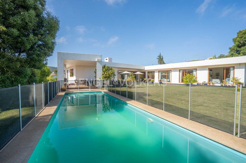 Venta Preciosa Casa Muy Bien Ubicada En Marbella