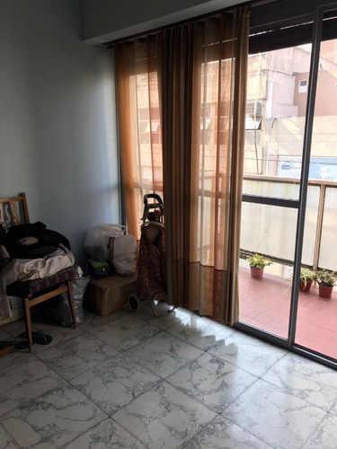 Imagen 11 de 14 de Venta! Departamento De 3 Ambientes Al Frente Con Balcón (flores)