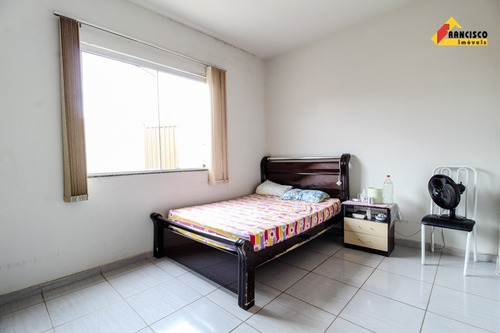 Imagem 5 de 9 de Casa À Venda, 3 Quartos, 2 Vagas, Santa Rosa - Divinópolis/mg - 27029