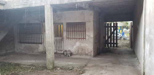 Imagen 10 de 14 de Casa De 2 Dormitorios En Venta - O Terreno - Para Reciclar - La Florida