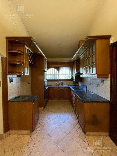 Casa En Jardín Espinosa