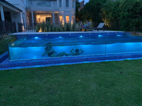 Imagen 1 de 9 de Piscina De Hormigón Completa 8x4 $ 2700000