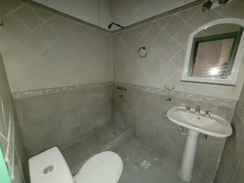 Imagen 3 de 5 de Departamento Tipo Casa En Venta En Ituzaingo Norte