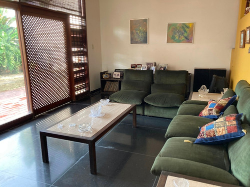 Imagen 3 de 14 de Bella Casa En Prados Del Este