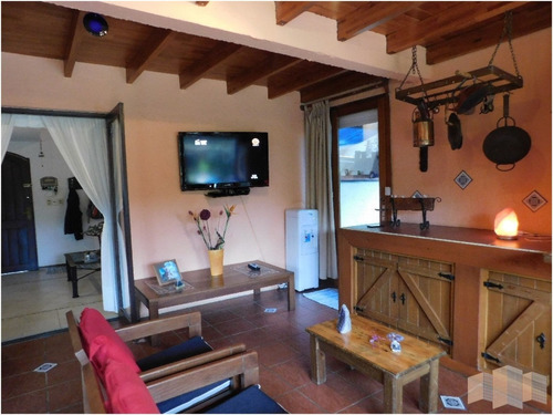 Casa En Punta Del Este, Pinares | Jyr Propiedades Ref:2799- Ref: 2799