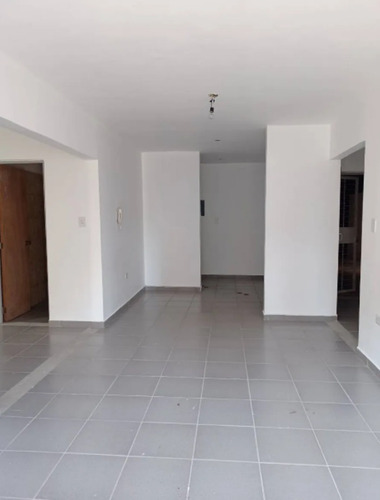 Imagen 5 de 13 de Apartamento En Res. Montemayor, Foa-1454
