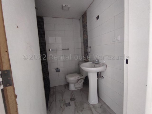 Imagen 17 de 19 de Apartamento A Estrenar En Venta En Urb. La Esperanza-cod. 22-16886-jgvr