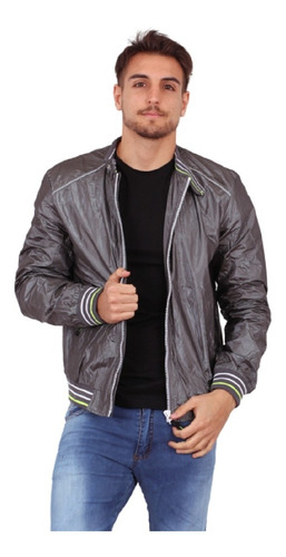 Campera Rompeviento Plateada Art 6025