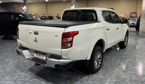 Mitsubishi L200 2.4 Di-d High Power 181cv Cuero