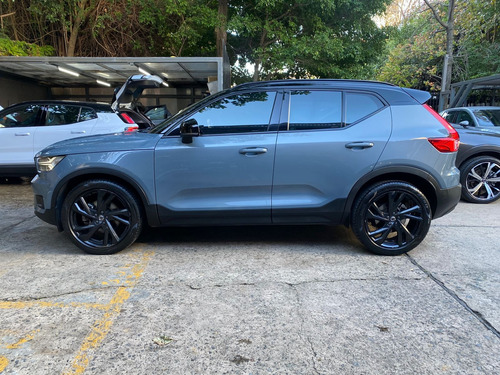 Volvo XC40 2.0t T5 R-design Awd