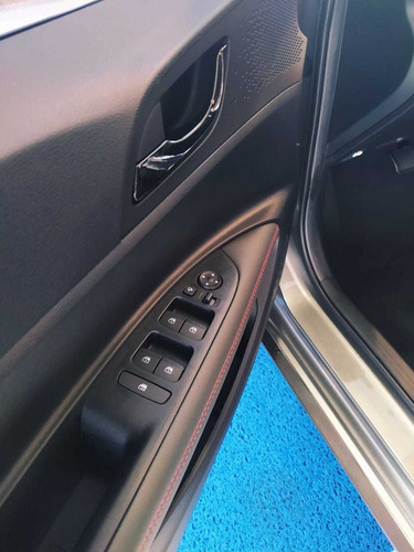 Imagem 13 de 14 de Hyundai Hb20x Diamond 1.6 (aut) (flex)