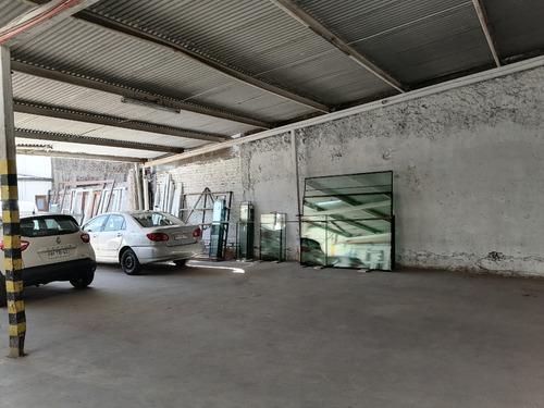 Bodega 1300 Mts. Sargento Aldea, San Diego Uf. 120.-